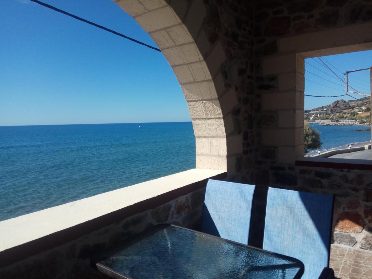 Zea Waves Apartments Kastri  Exterior photo