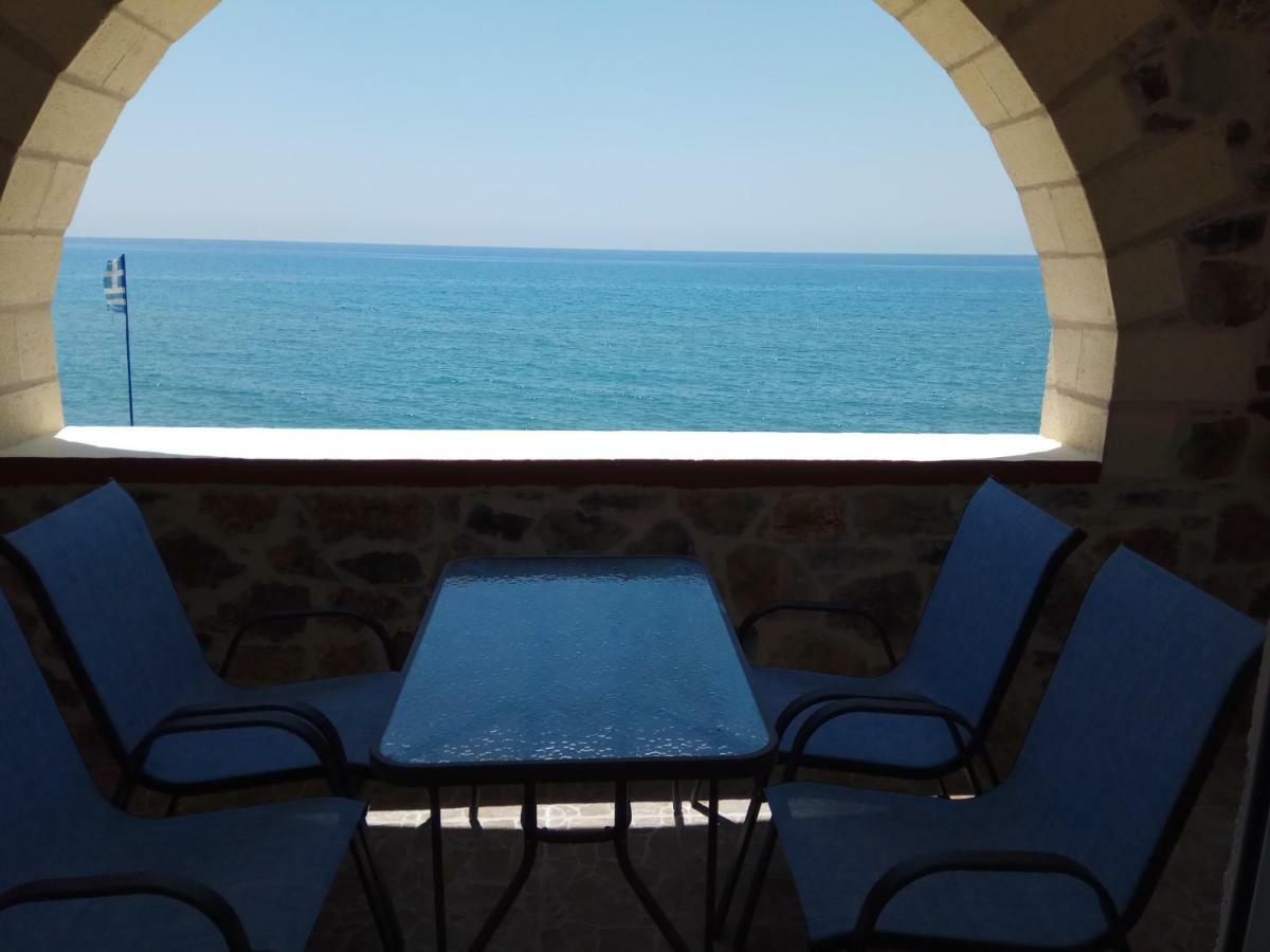 Zea Waves Apartments Kastri  Exterior photo